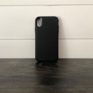 iPhone XR case in black. The brand is Speck.